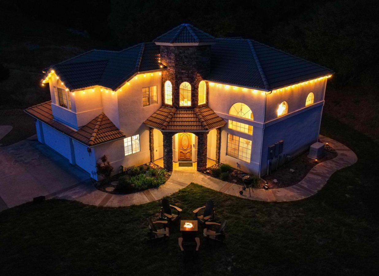 Вилла Mountain Majesty With Hot Tub, Pool Table, Generator, Ev Hookup Окхерст Экстерьер фото